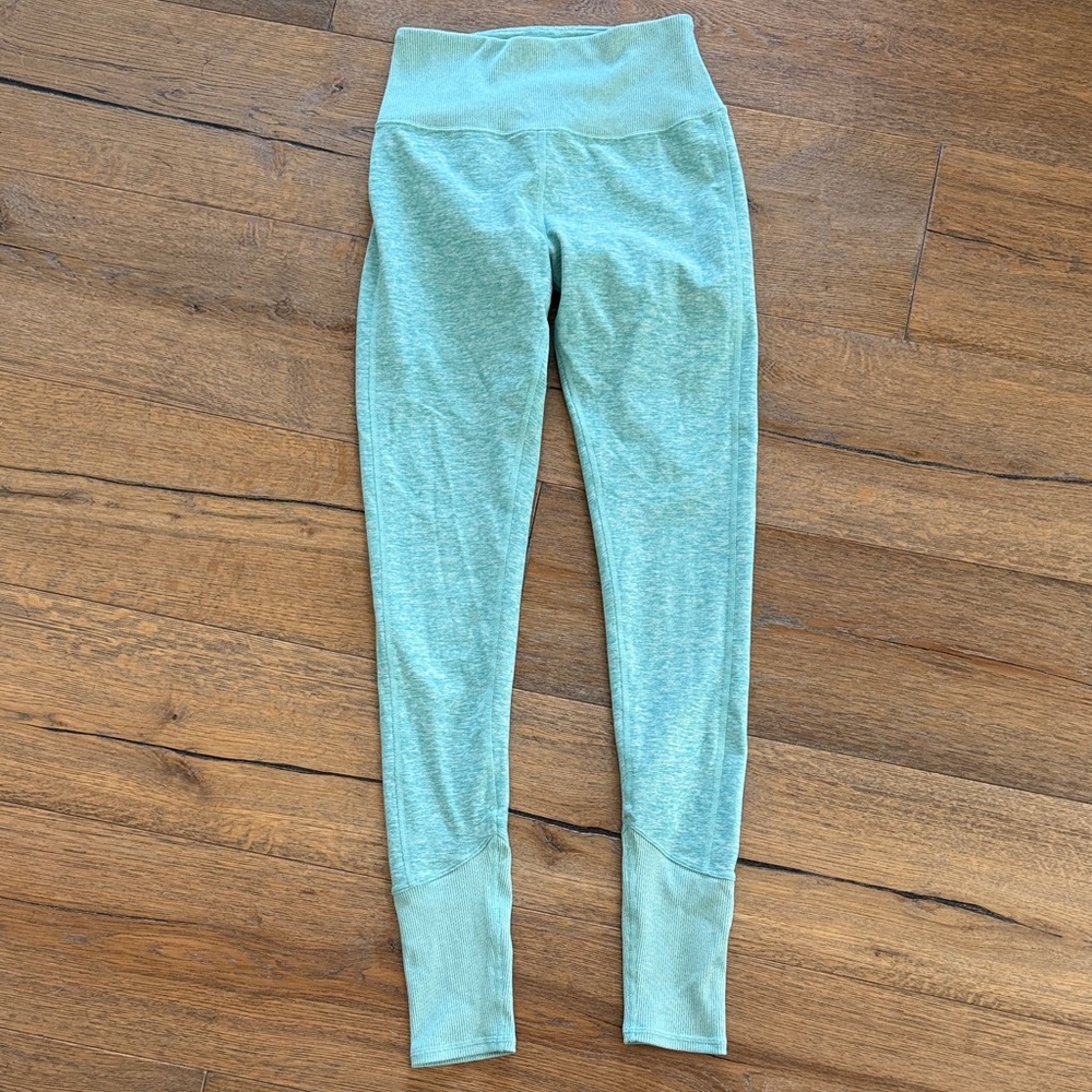 ALO Yoga Light Green Leggings